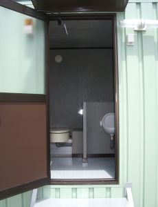 入口正面